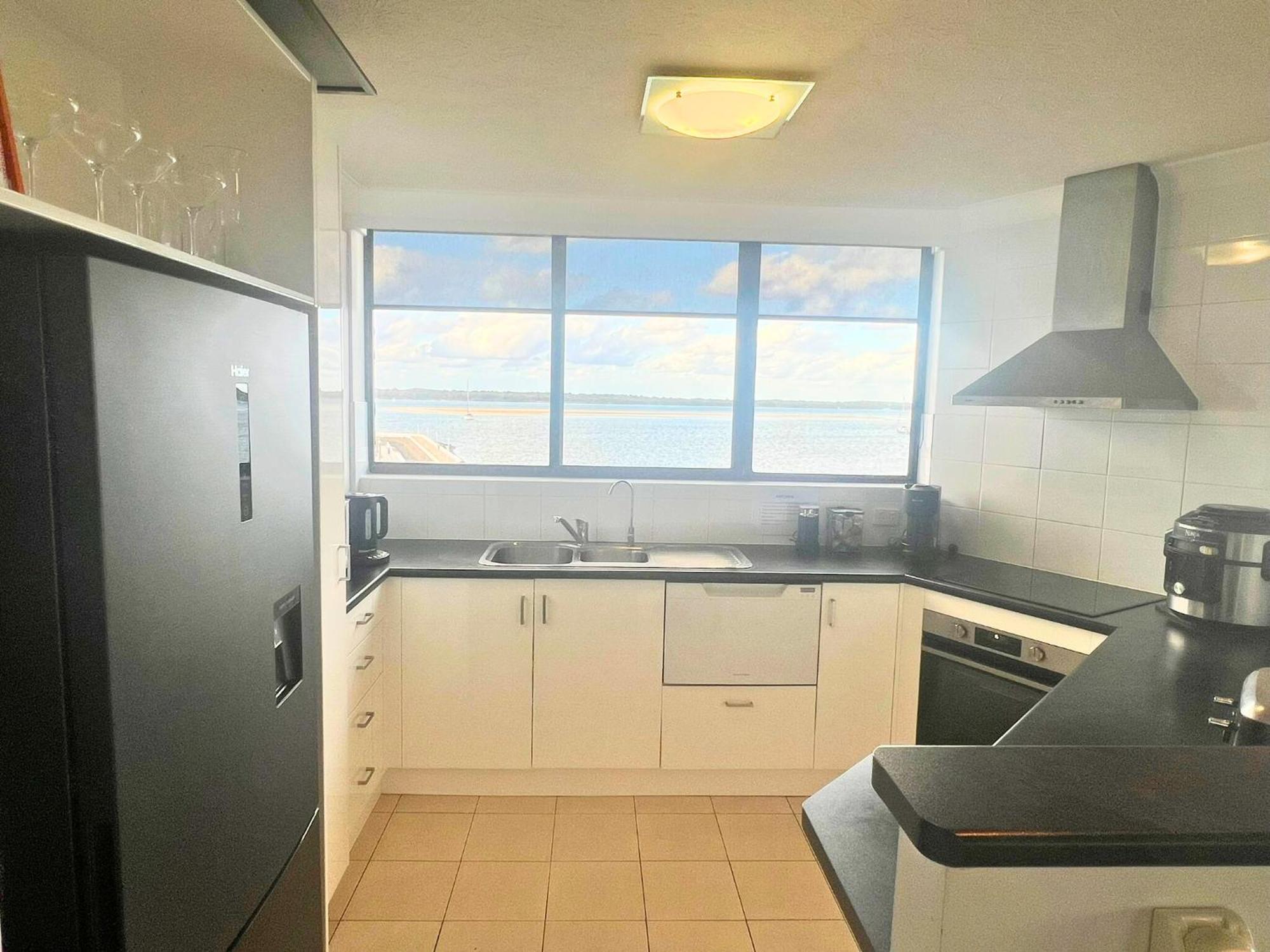 Broadwater Shores Waterfront Apartments Gold Coast Eksteriør bilde