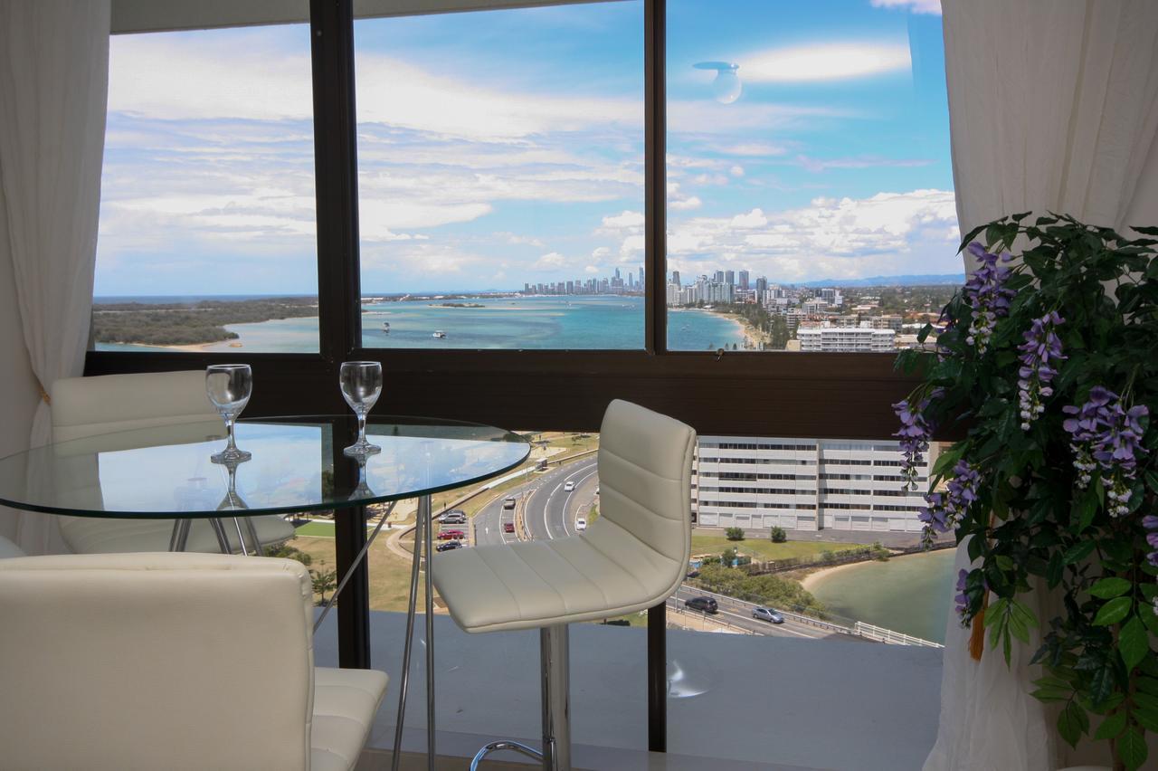 Broadwater Shores Waterfront Apartments Gold Coast Eksteriør bilde